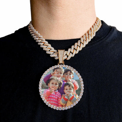 ESKEEM Big Circle Photo Medallion Pendant Necklace – Iced Out Hip Hop Memory Picture Jewelry Gift