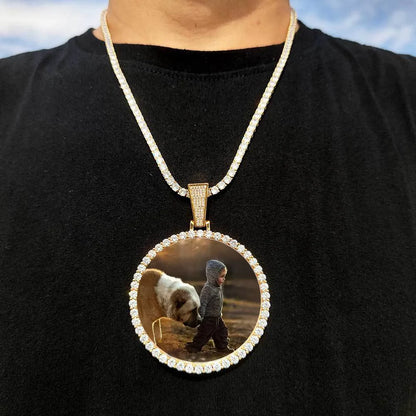 ESKEEM Big Circle Photo Medallion Pendant Necklace – Iced Out Hip Hop Memory Picture Jewelry Gift