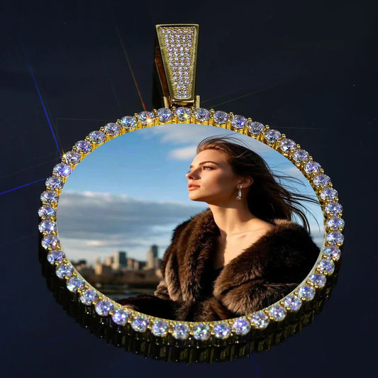 ESKEEM Big Circle Photo Medallion Pendant Necklace – Iced Out Hip Hop Memory Picture Jewelry Gift