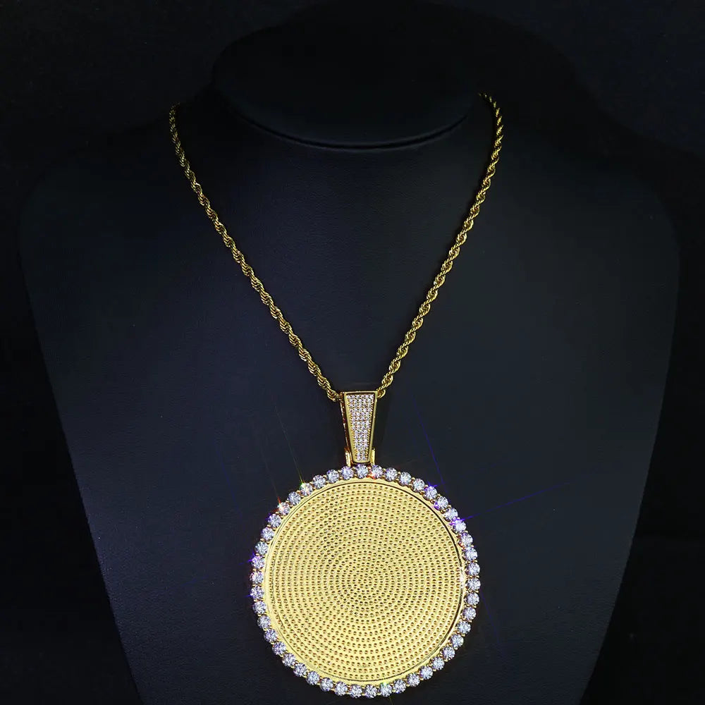 ESKEEM Big Circle Photo Medallion Pendant Necklace – Iced Out Hip Hop Memory Picture Jewelry Gift
